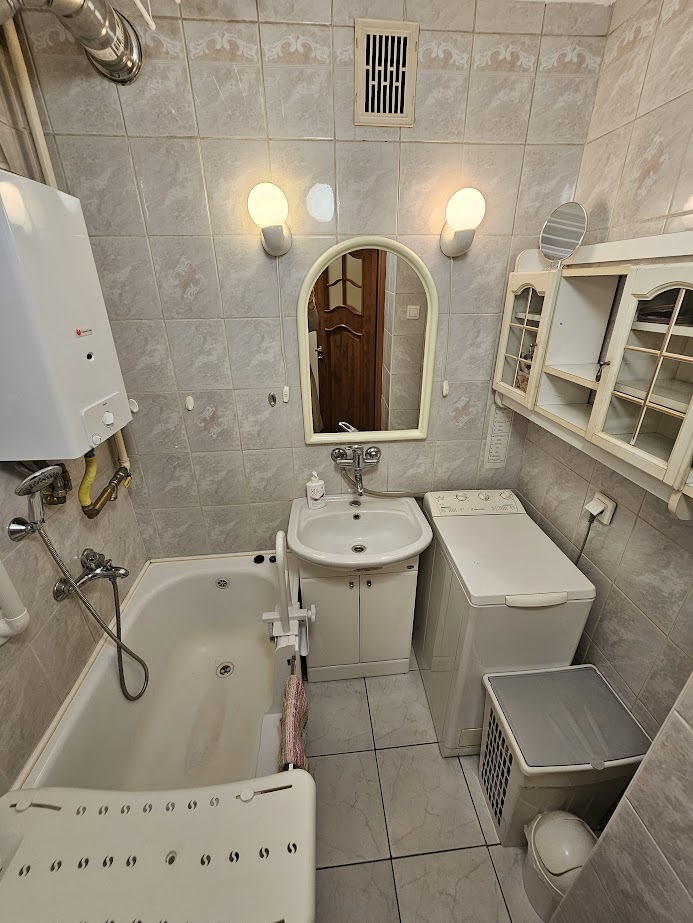 Rozkładowe 3 pokoje w niskim bloku (8)