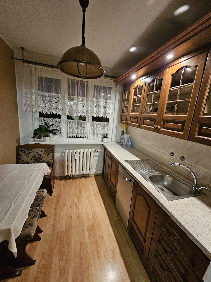 Rozkładowe 3 pokoje w niskim bloku (1)