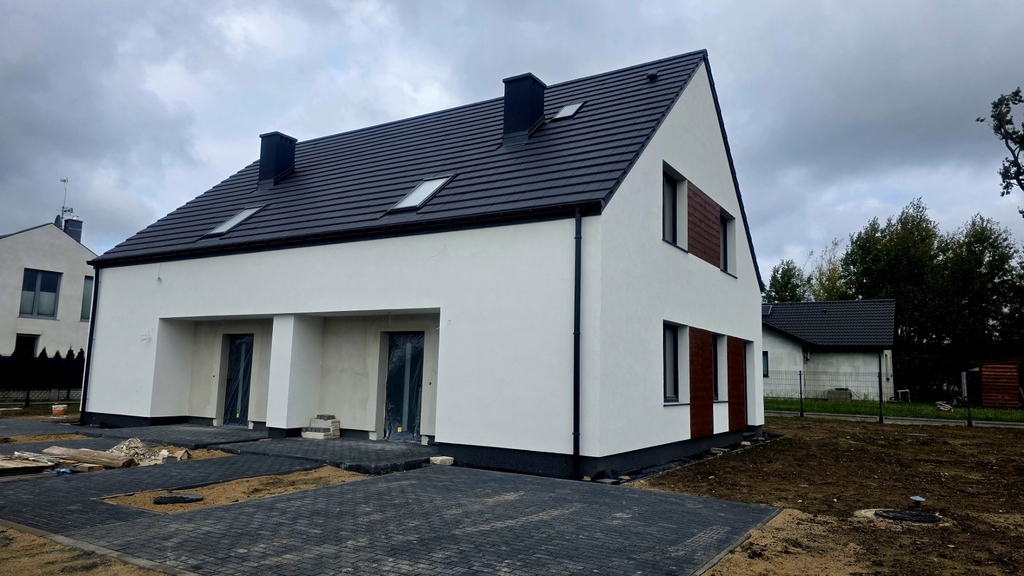 Dom w zabudowie bliźniaczej w Dobrej 830 k. (2)