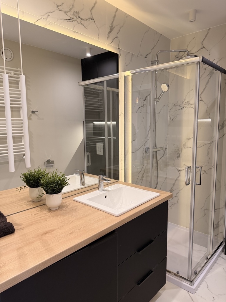 Nowoczesne 2-pokojowe mieszkanie z balkonem (10)