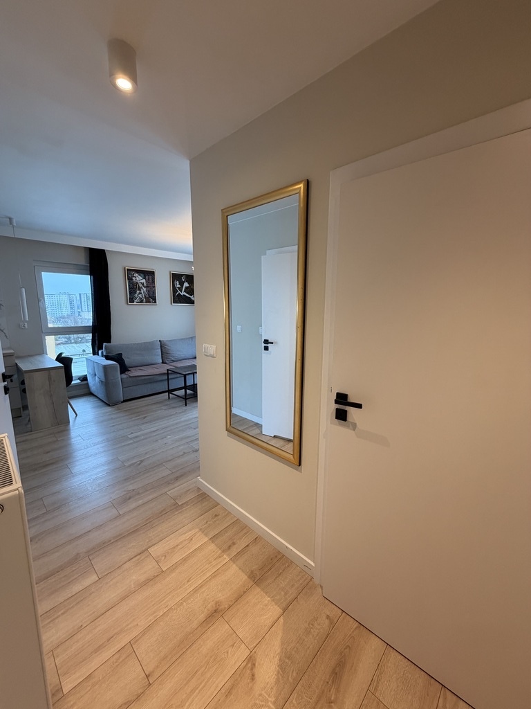 Nowoczesne 2-pokojowe mieszkanie z 18m tarasem (11)