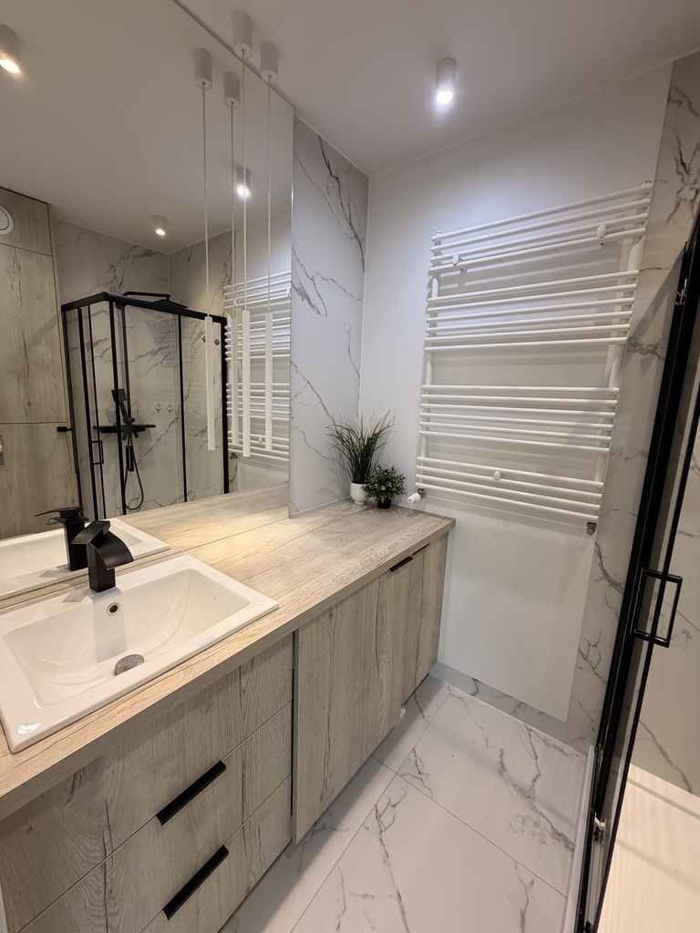 Nowoczesne 2-pokojowe mieszkanie z 18m tarasem (9)