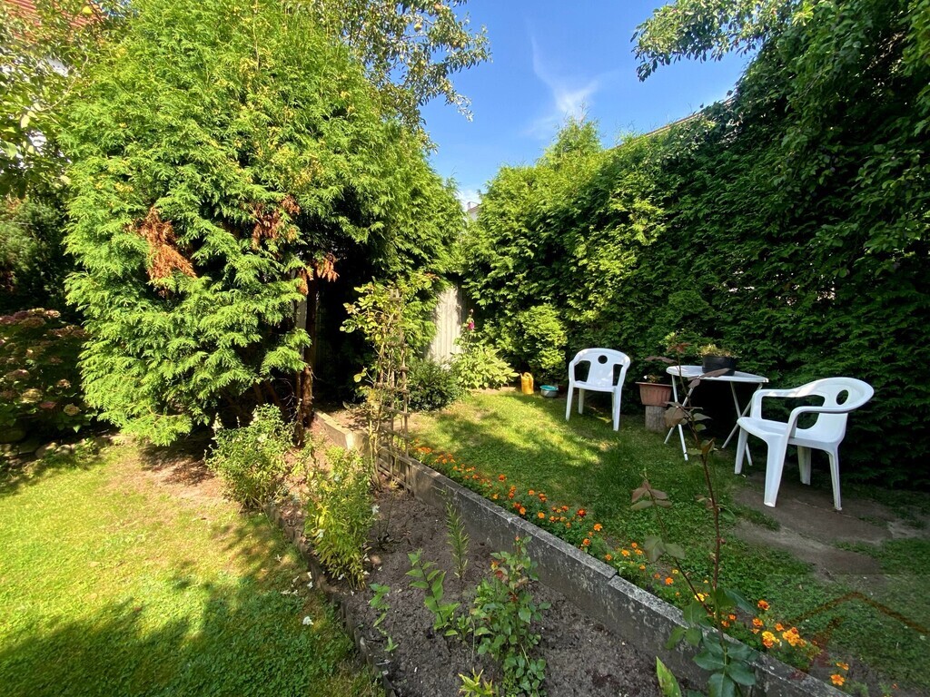 Piętro domu, ogród, spokojna okolica (15)