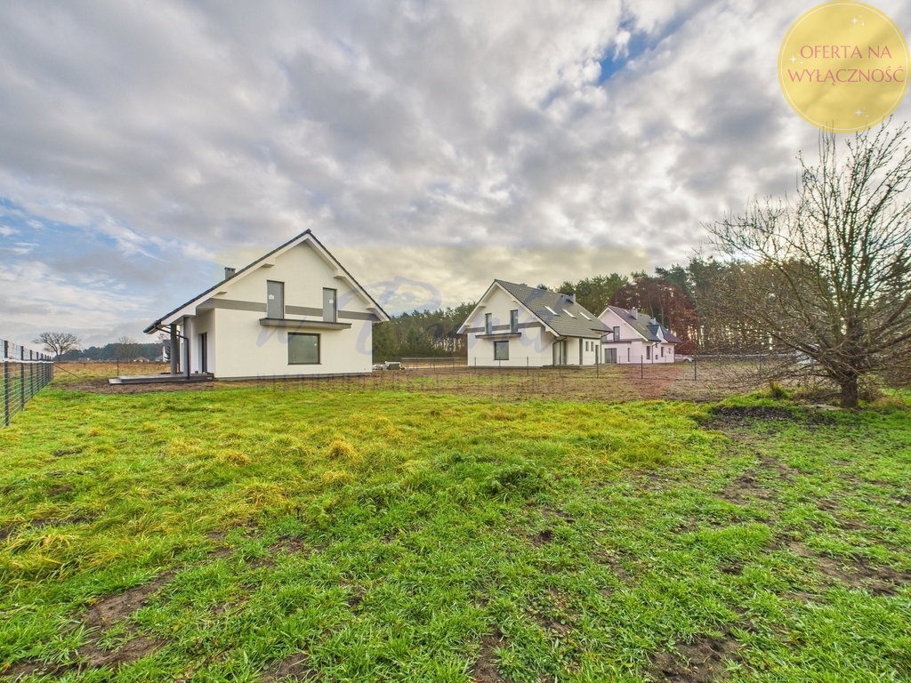 Modrzewie, nowy dom wolnostojący TYLKO 6 500/mkw (12)