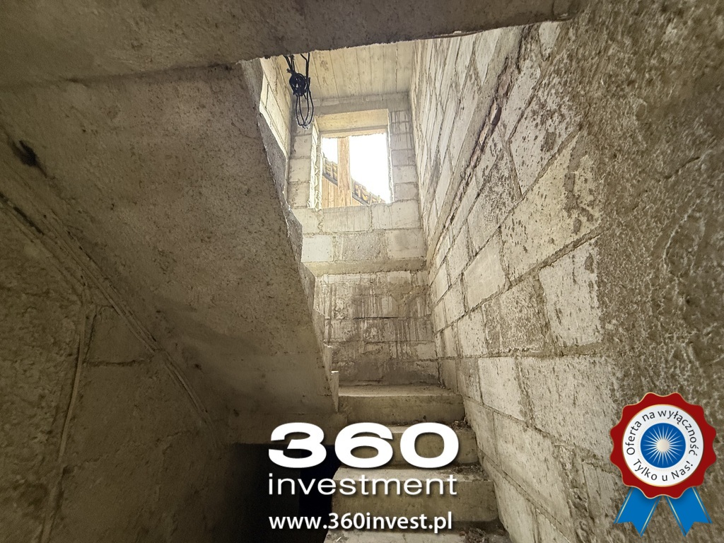 Działka 1300 m2 z Potencjałem! budynek stan surowy (8)