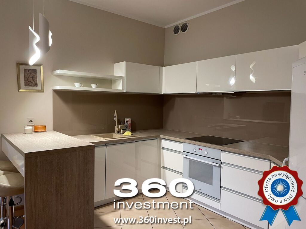 2 pok przy Jasnych Błoniach budynek 2005r, garaż (5)