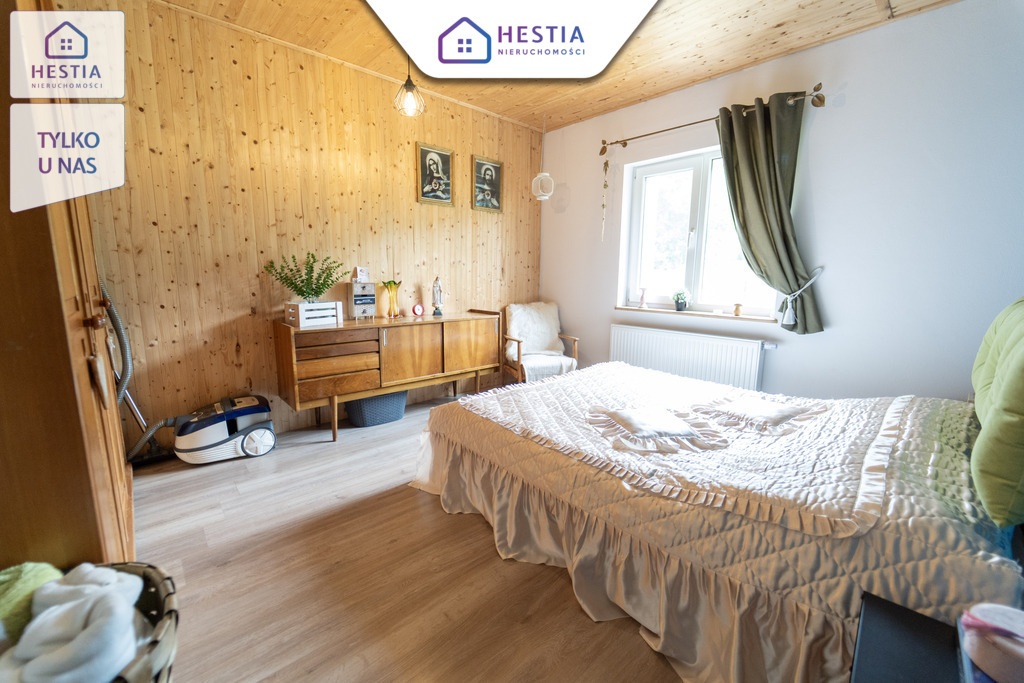 Dom z potencjałem, dużą działką i widokiem na staw (7)