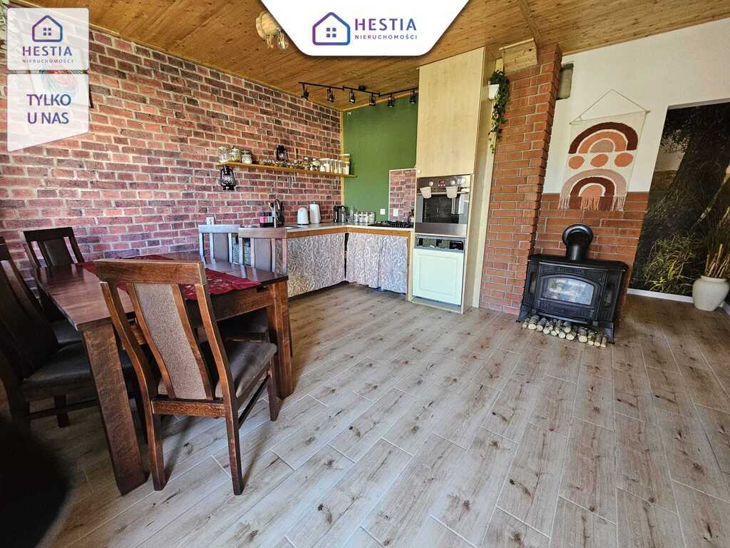 Dom z potencjałem, dużą działką i widokiem na staw (4)