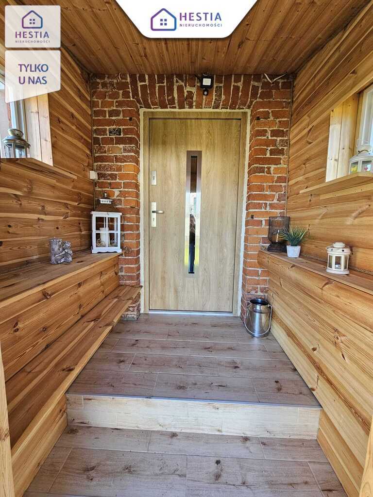 Dom z potencjałem, dużą działką i widokiem na staw (12)