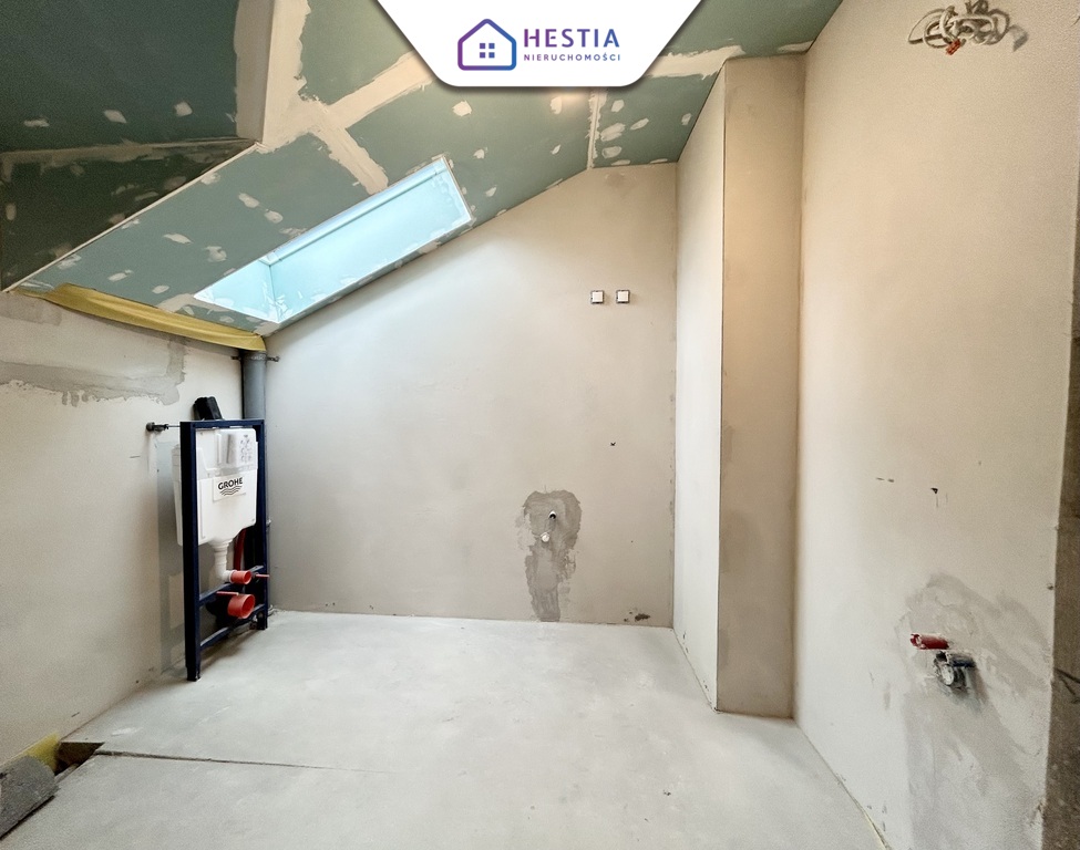 Dwupoziomowe mieszkanie - 5 pokoi. Widok na zieleń (18)