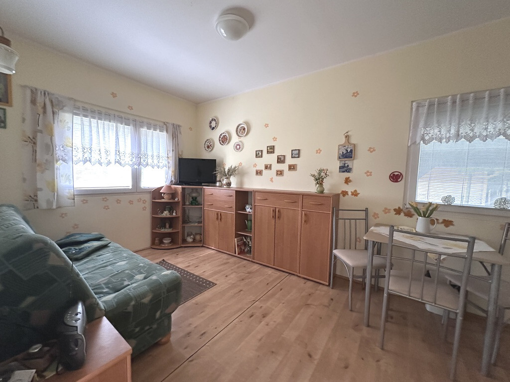 10 min od plazy w Trzebieży, z  domkiem. MPZP (9)