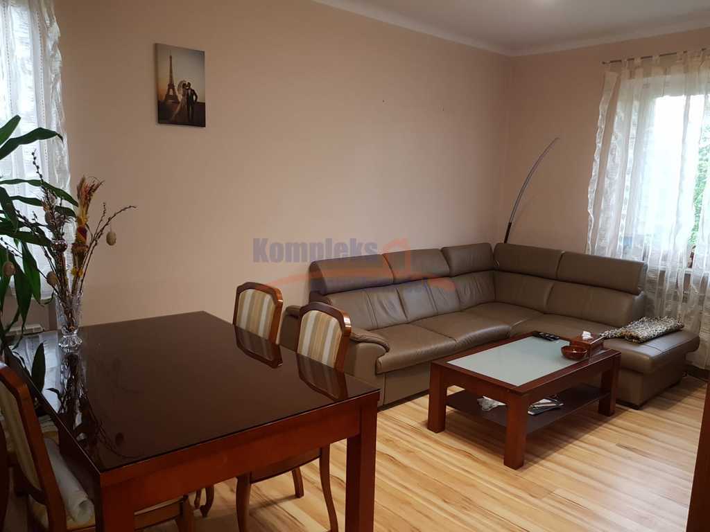 lokal w topowej lokalizacji  Jasne Błonie 3 pokoje (2)