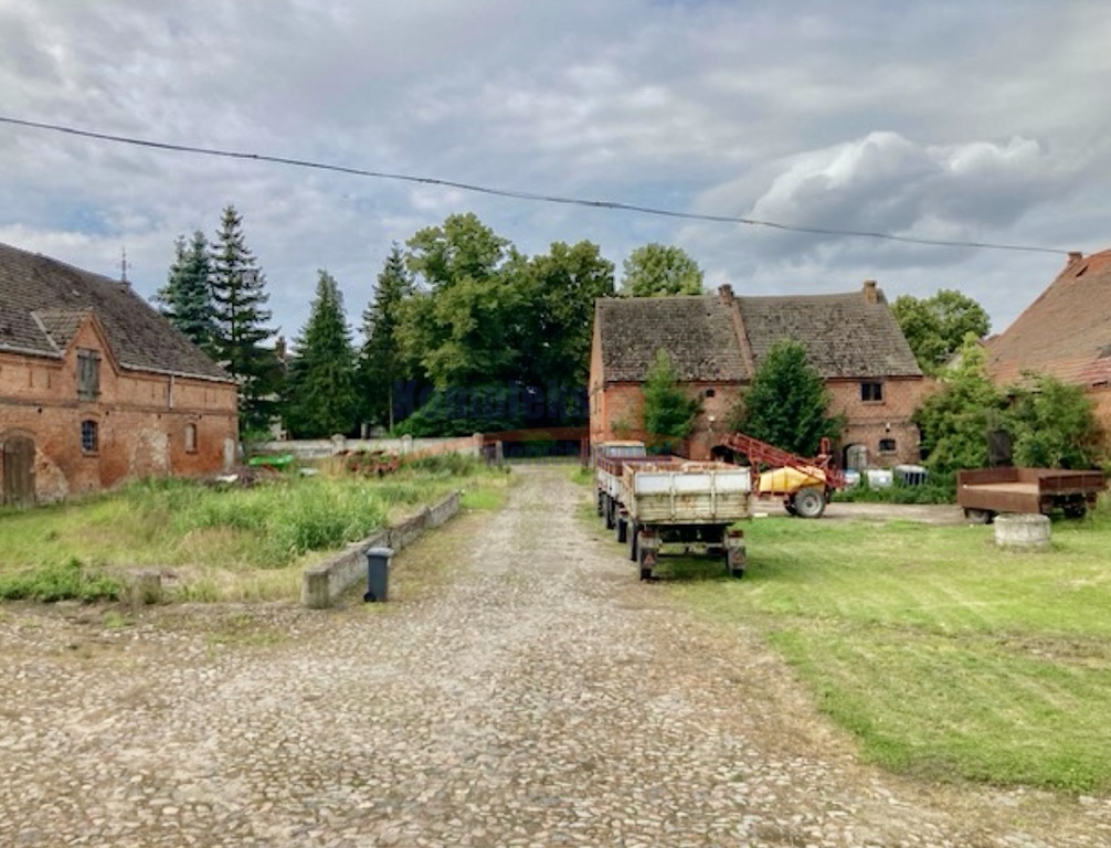 Nieruchomość - ogromny potencjał! (23)