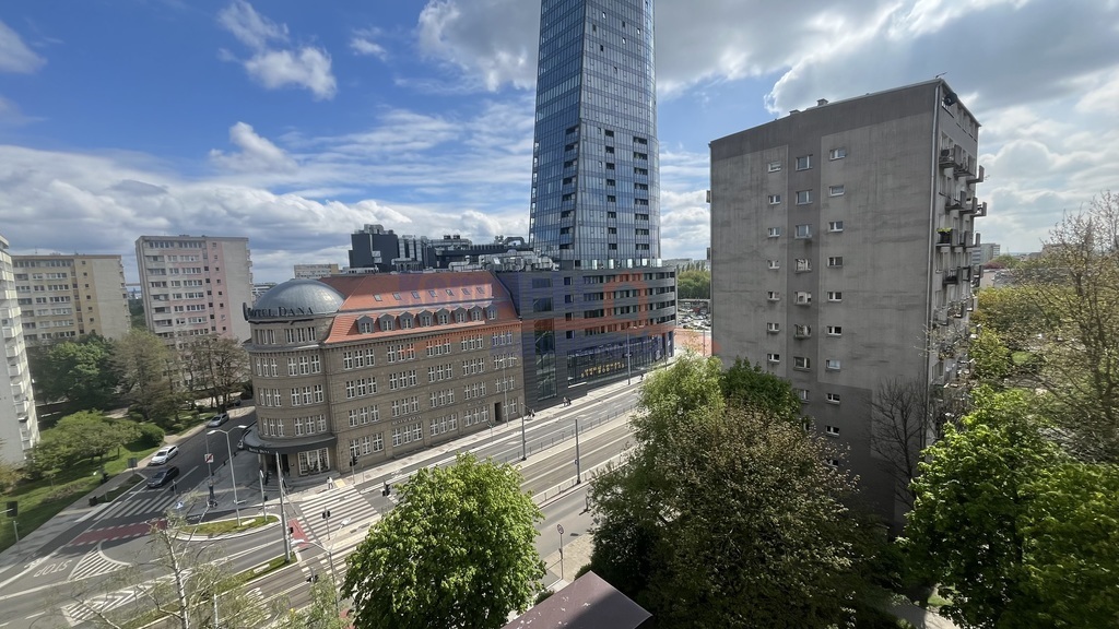 Garaż sprzedaż -okolice HANZA TOWER (3)