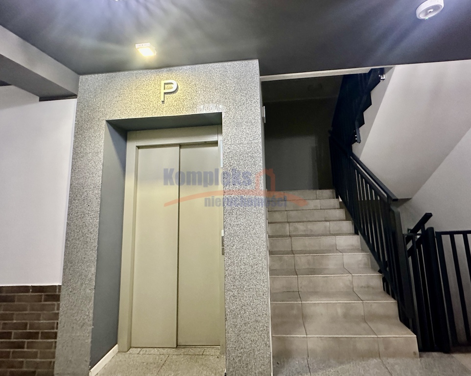 3 pokoje + garderoba - Taras 37 m2 - Garaż (21)