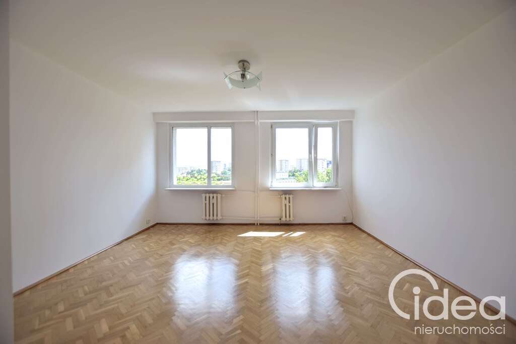 3 duże pokoje w pobliżu Galaxy z balkonem (4)