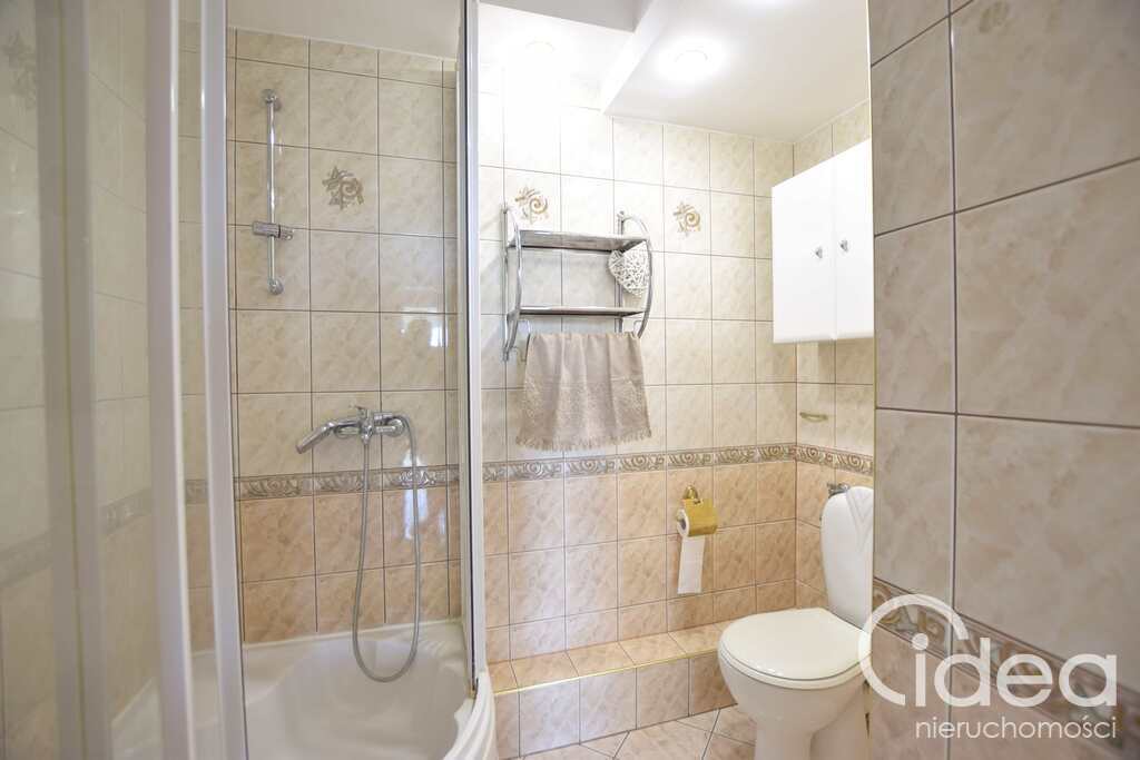 3 duże pokoje w pobliżu Galaxy z balkonem (8)