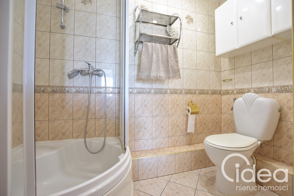 3 duże pokoje w pobliżu Galaxy z balkonem (9)