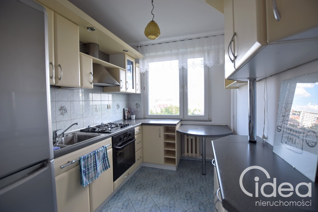 3 duże pokoje w pobliżu Galaxy z balkonem (6)