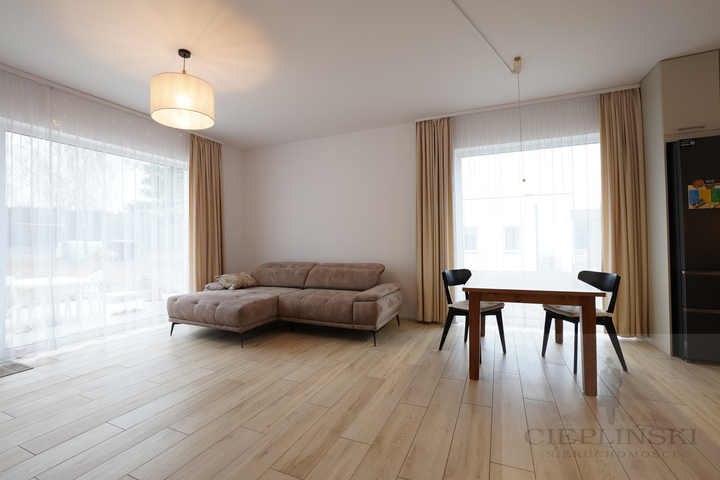 Wyjątkowy, nowy dom parterowy w otoczeniu natury (2)