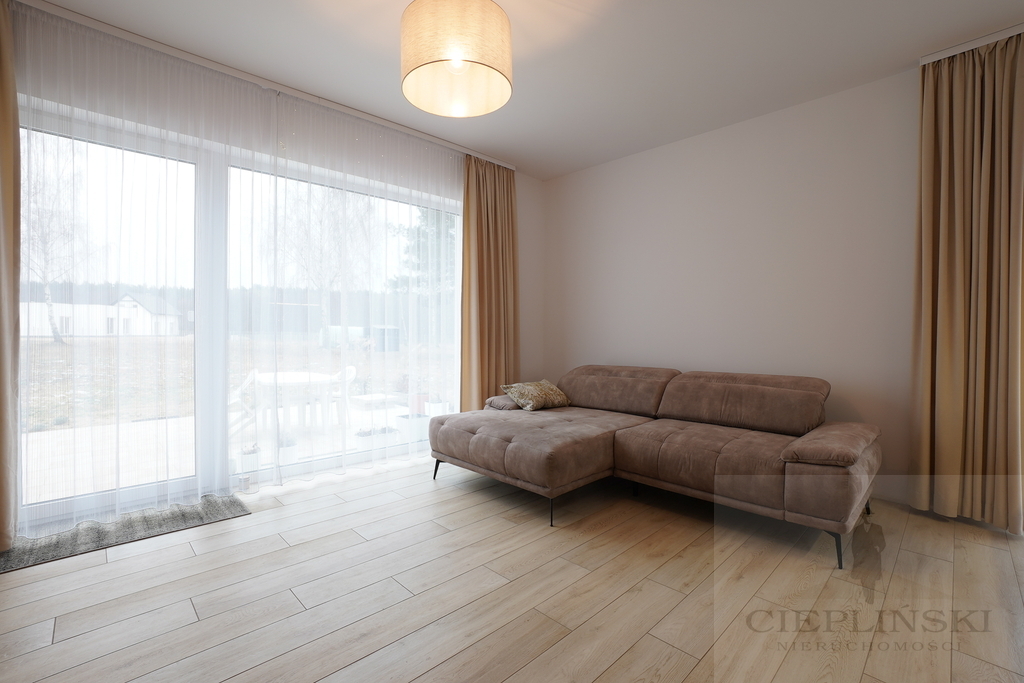 Wyjątkowy, nowy dom parterowy w otoczeniu natury (4)