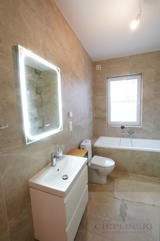 Wyjątkowy, nowy dom parterowy w otoczeniu natury (21)