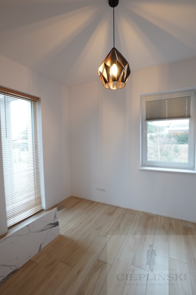 Wyjątkowy, nowy dom parterowy w otoczeniu natury (26)