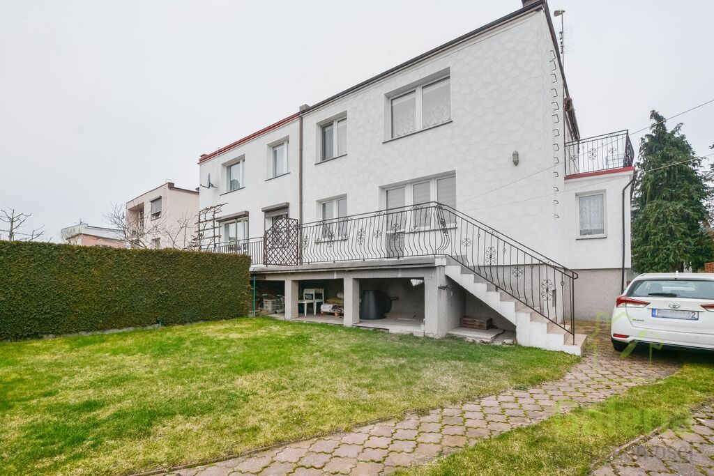 Pyrzyce, bliźniak w cichej i spokojnej okolicy. (14)