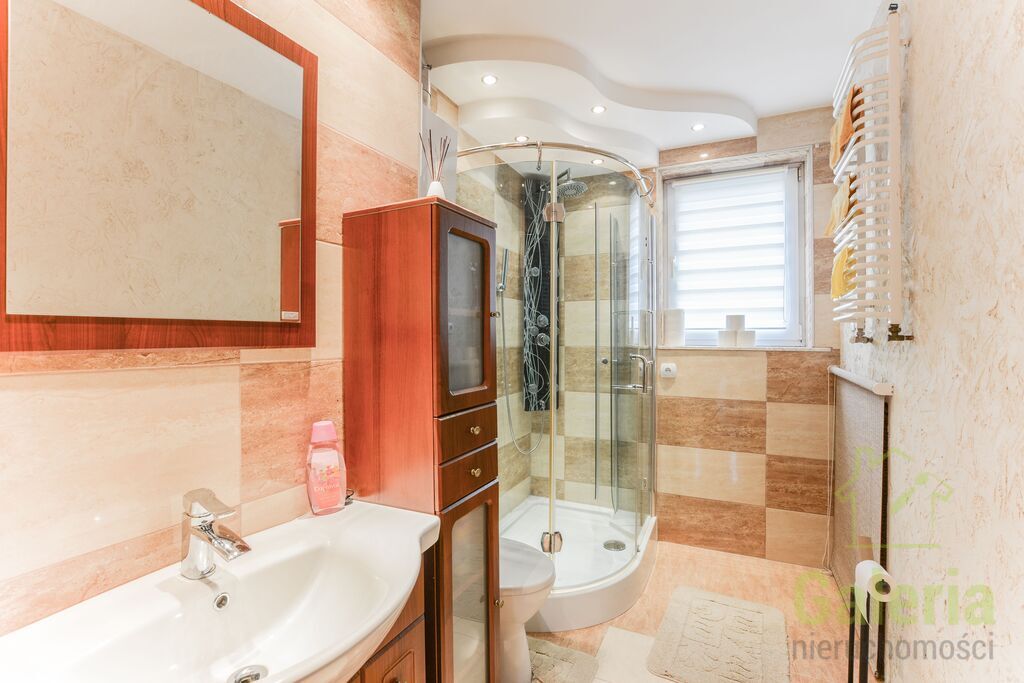 Pyrzyce, bliźniak w cichej i spokojnej okolicy. (6)