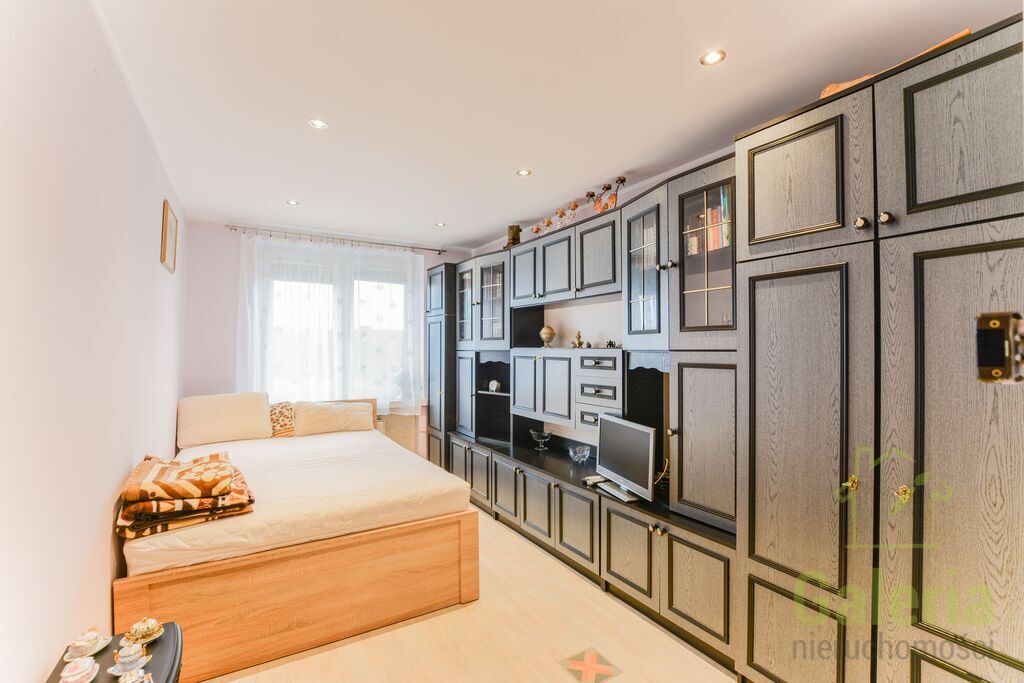 Pyrzyce, bliźniak w cichej i spokojnej okolicy. (7)