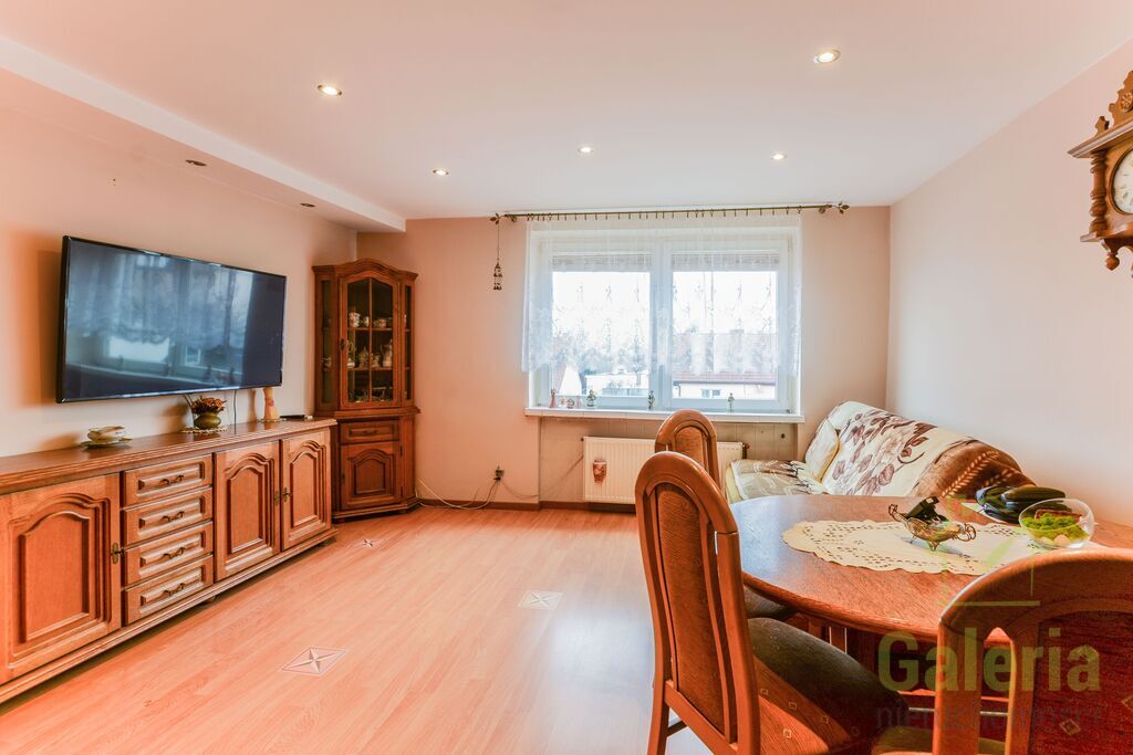 Pyrzyce, bliźniak w cichej i spokojnej okolicy. (8)