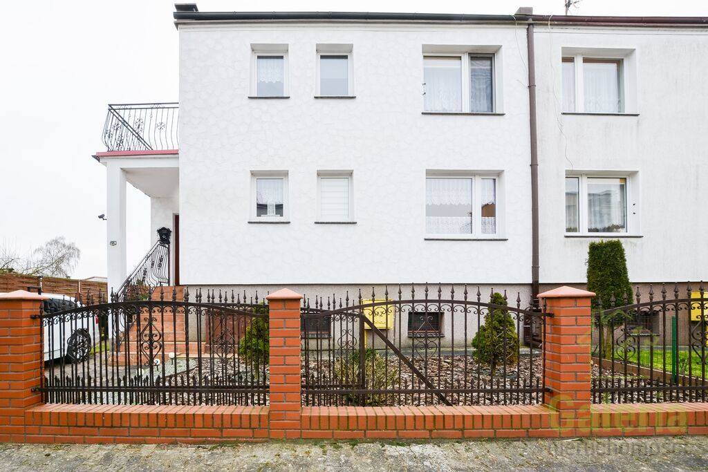 Pyrzyce, bliźniak w cichej i spokojnej okolicy. (1)