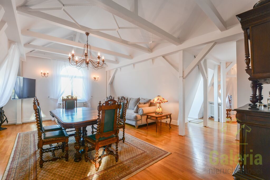 Apartament z tarasem z widokiem na morze. (11)