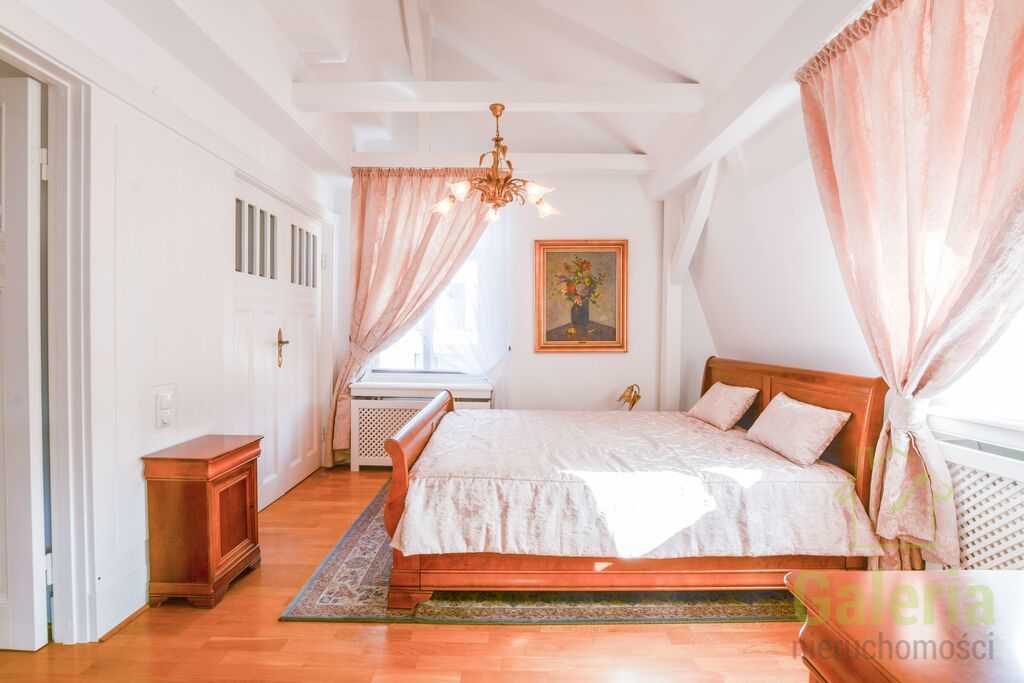 Apartament z tarasem z widokiem na morze. (13)