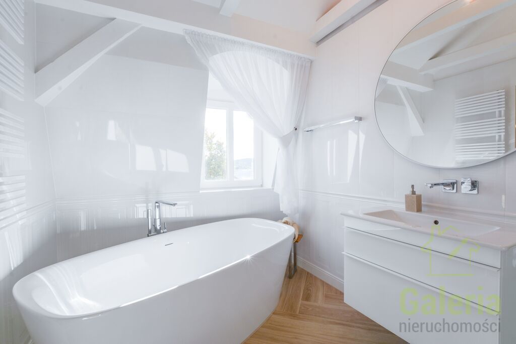 Apartament z tarasem z widokiem na morze. (15)