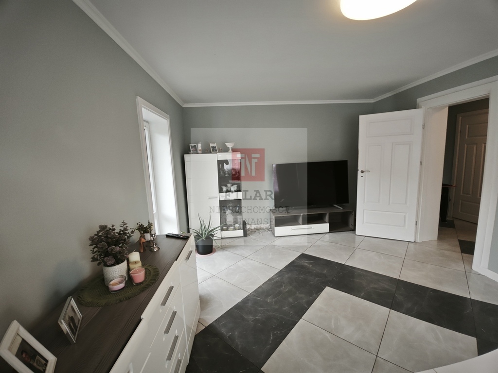 Duży dom-idealny na pensjonat-18 pokoi. (3)