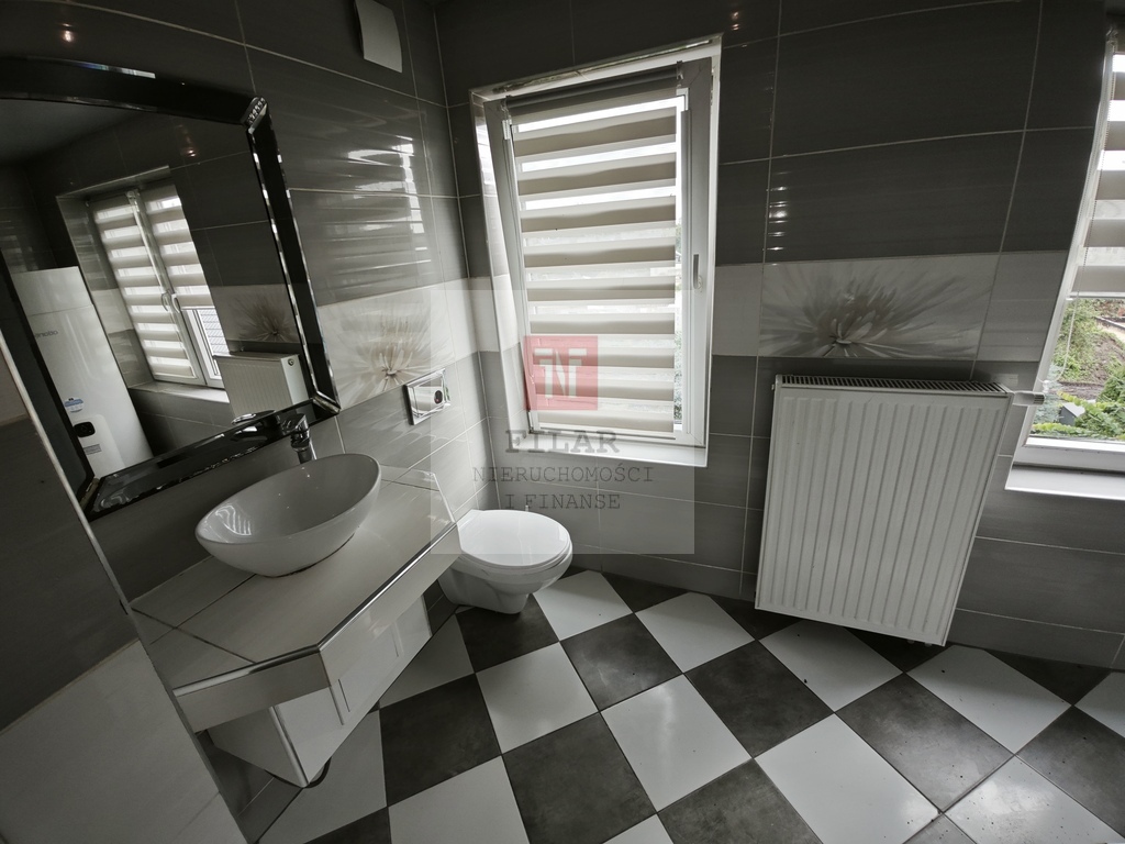 Duży dom-idealny na pensjonat-18 pokoi. (21)