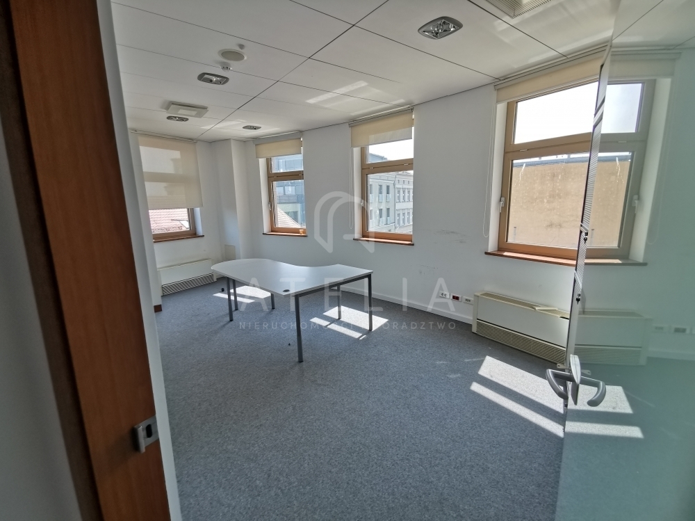 biurowiec z samym sercu szczecin (5)