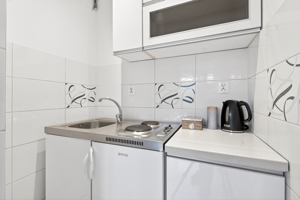 Kawalerka na wynajem w ścisłym centrum Szczecina (6)