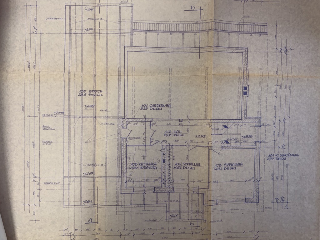 Duży dom z ogromnym potencjałem w Łobzie (6)