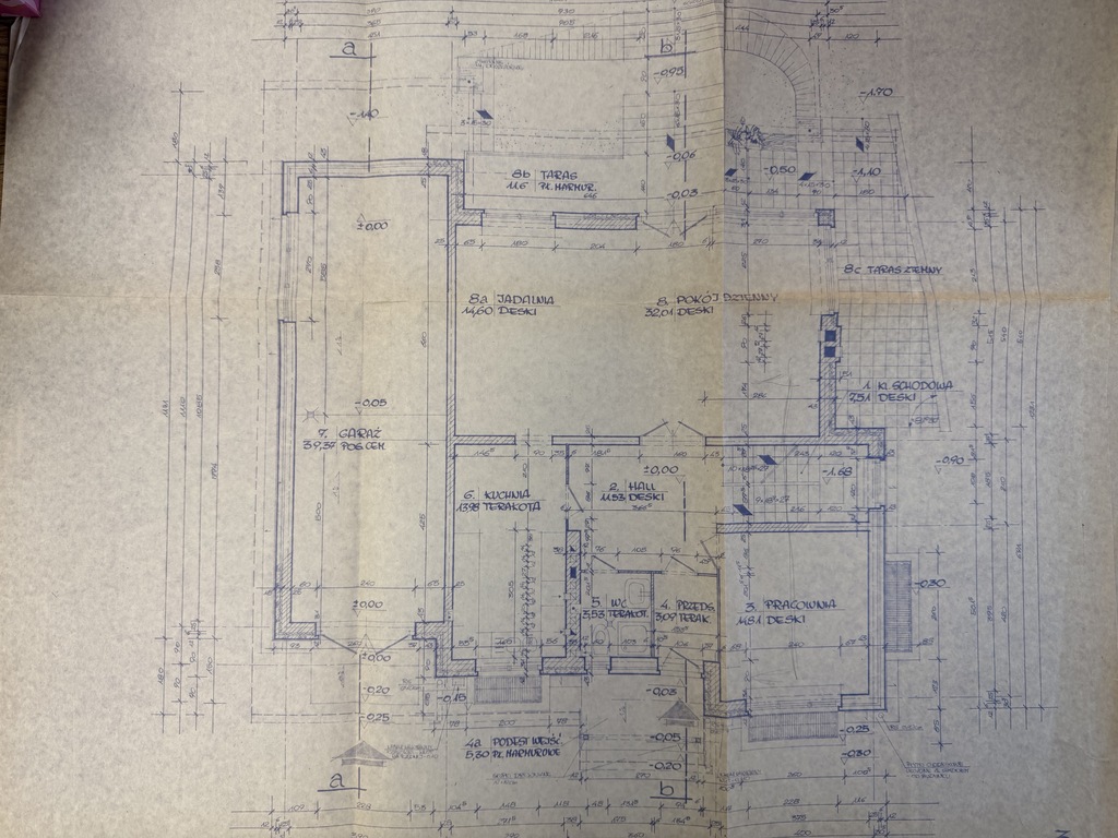 Duży dom z ogromnym potencjałem w Łobzie (5)