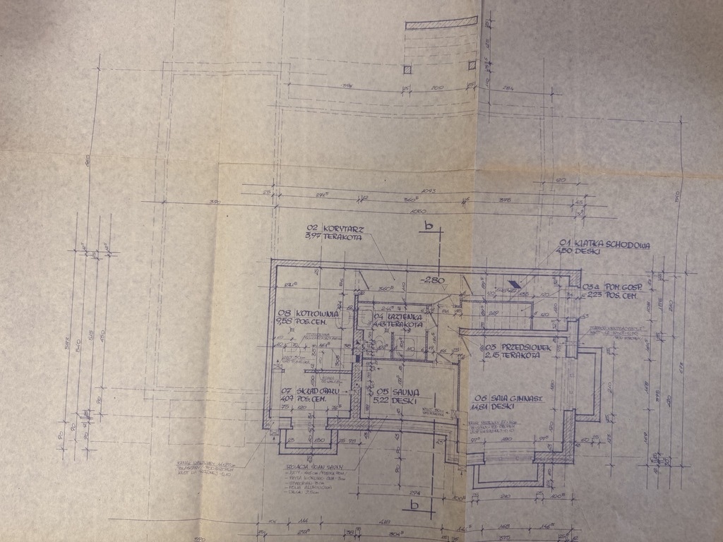 Duży dom z ogromnym potencjałem w Łobzie (4)