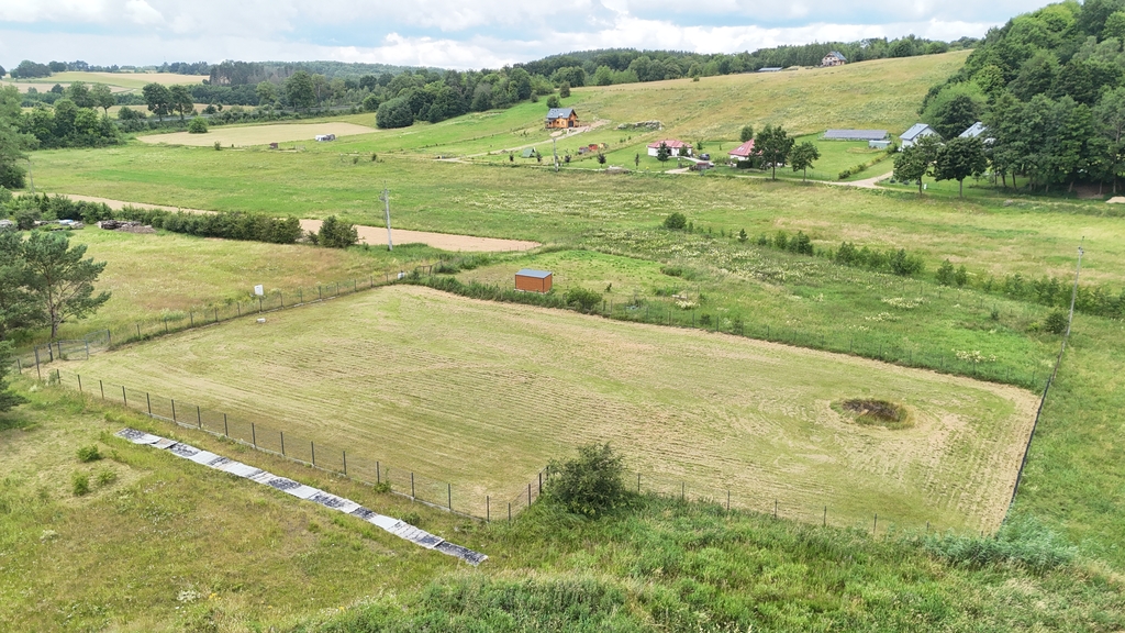 Działka z bezpośrednim zejściem do jeziora Komorze (5)