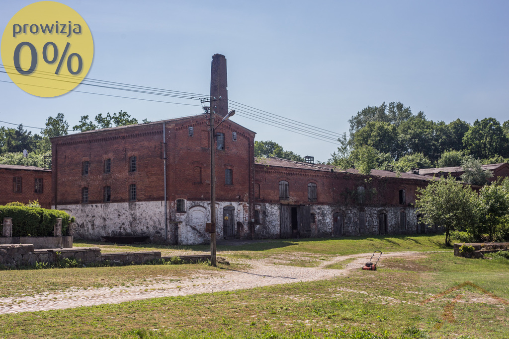 Majątek koło Choszczna w tym 21 ha ziemi . (6)