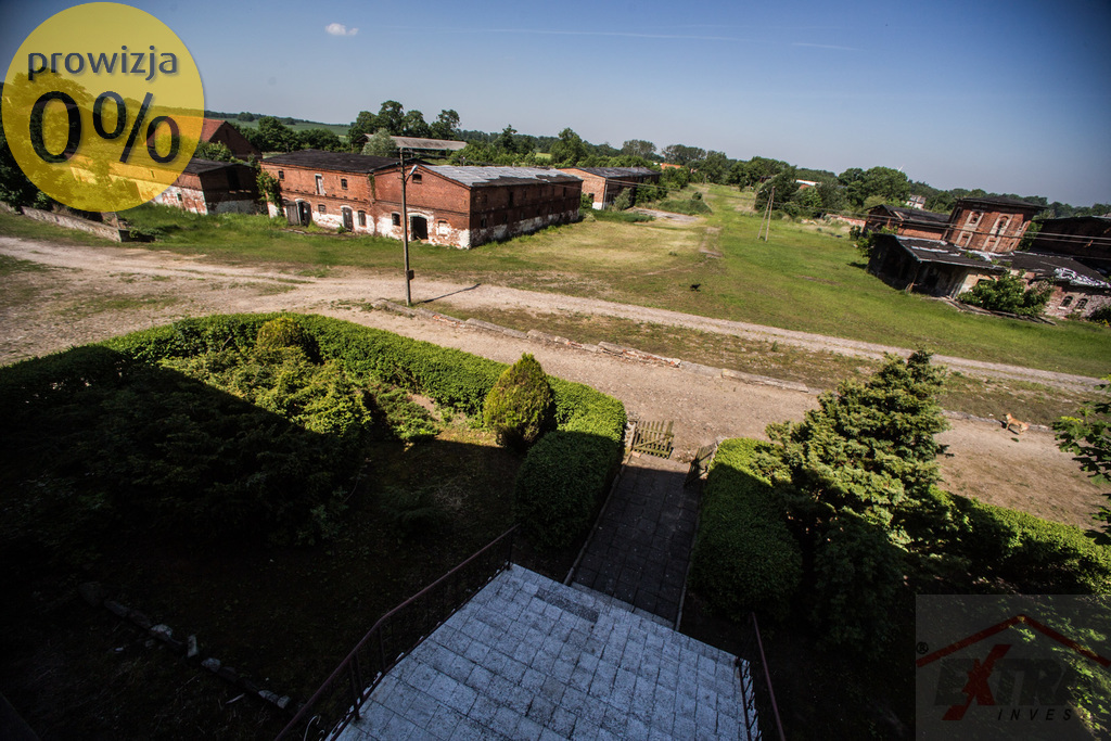 Majątek koło Choszczna w tym 21 ha ziemi . (9)