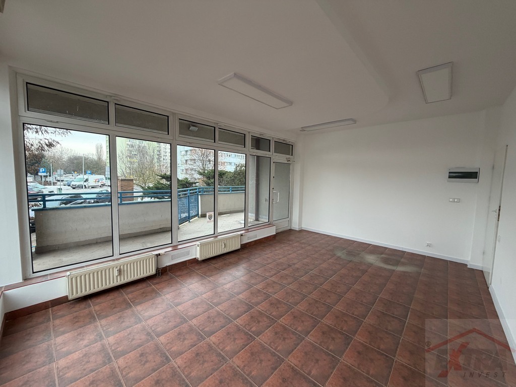 Świerczewo, Lokal usługowy 25,40 m2 (2)