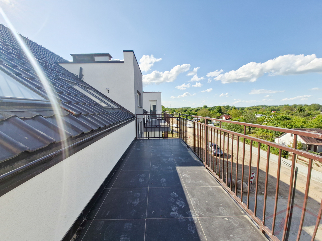 MIeszkanie z dużym balkonem (2)