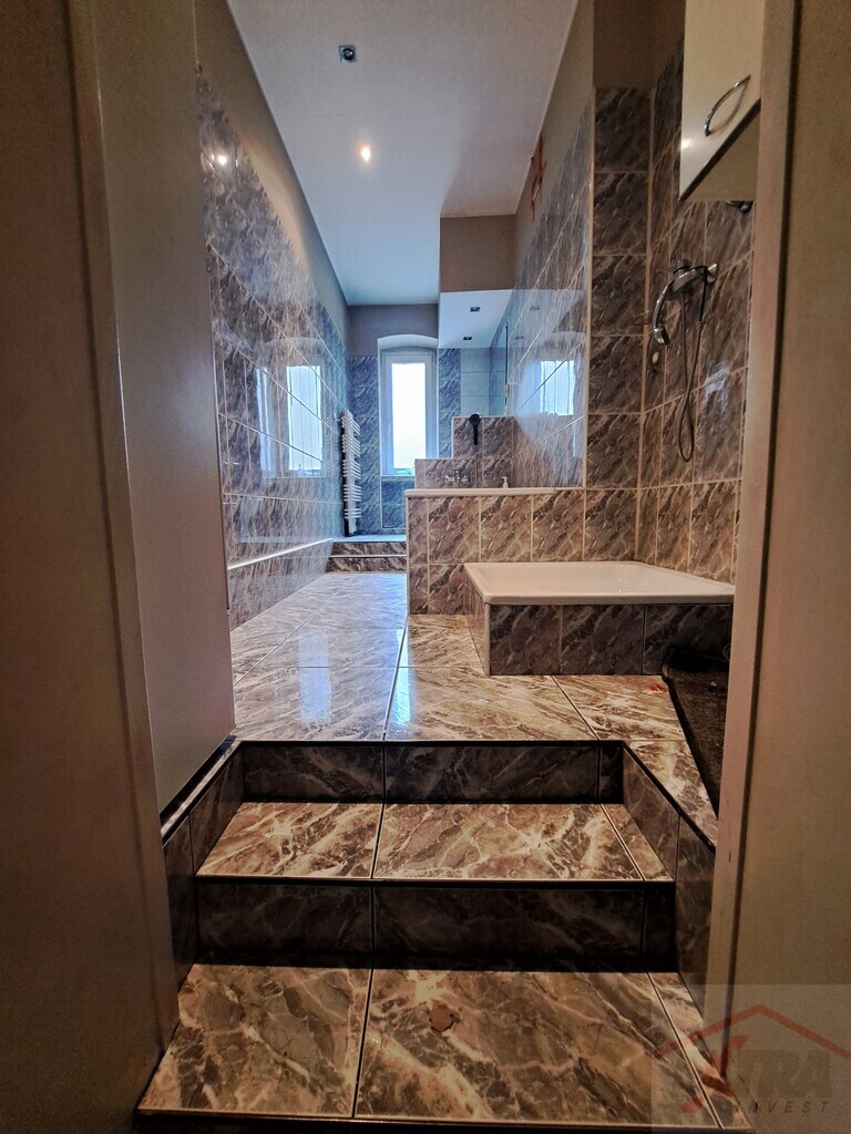 Przestronne mieszkanie w Centrum.1 piętro. Balkon! (7)