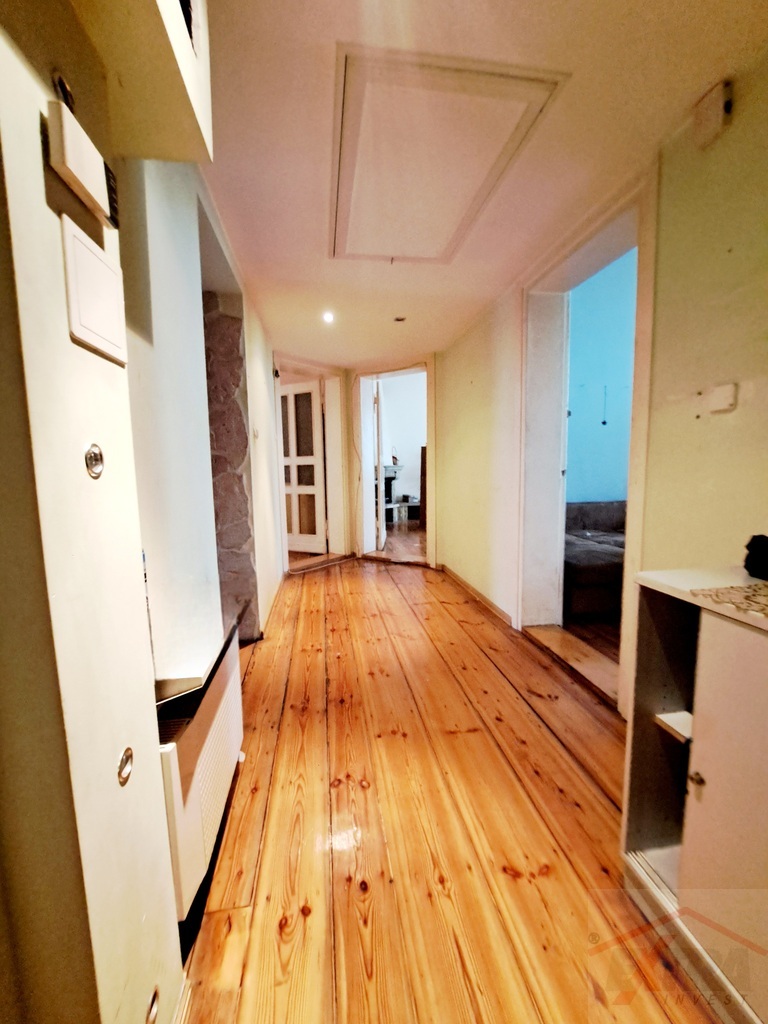 Przestronne mieszkanie w Centrum.1 piętro. Balkon! (2)