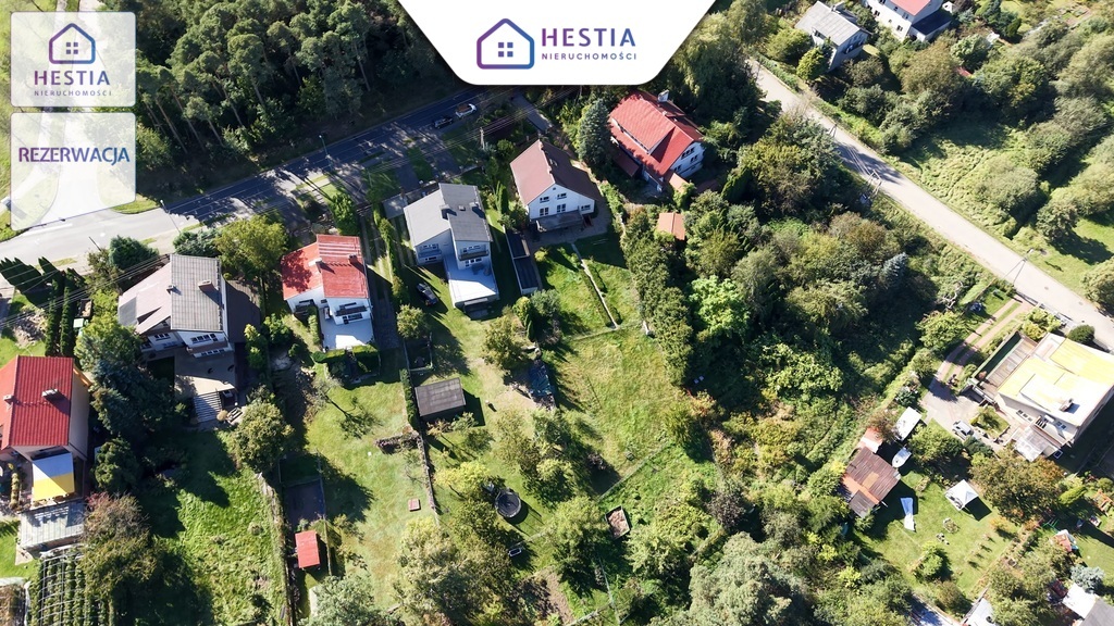 Dom z ogrodem na obrzeżach miasta (4)